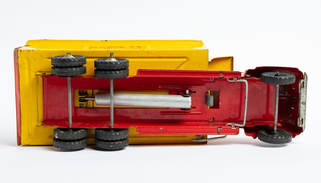 Lincoln Toys "Hydraulic Action" Truck - 7