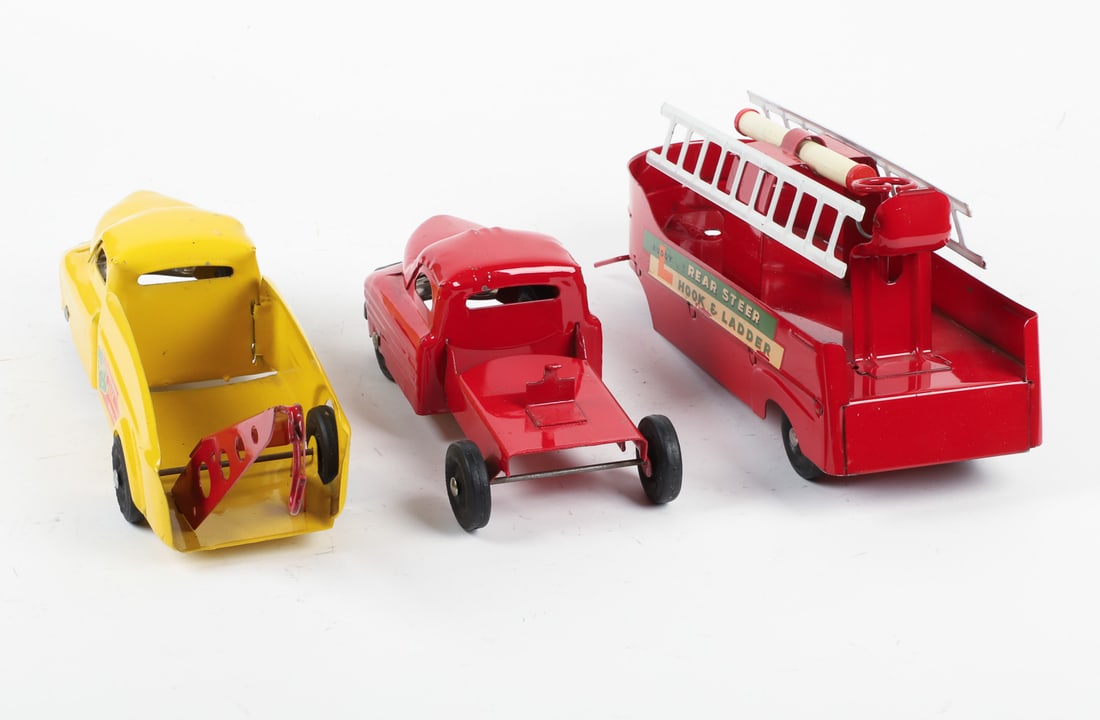 Pair of Buddy L Trucks (Rear Steer Hook & Ladder Truck and Emergency Wrecker Truck) - 7