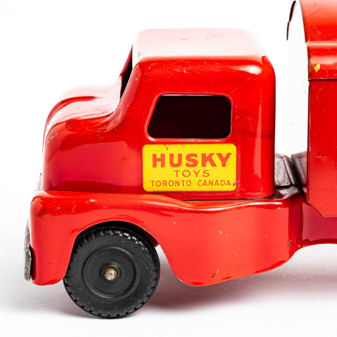 Husky Winch Truck - 8