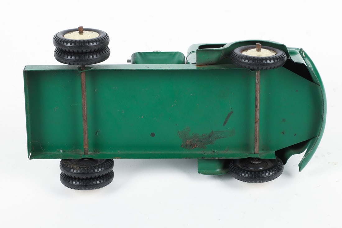 Betts & Boddeus Tractor Drawn Stationary Derrick - 8