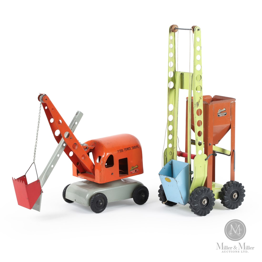 Pair of Lincoln Toys (No. 930 Power Shovel and Construction Crane & Hopper) (1 of 10)
