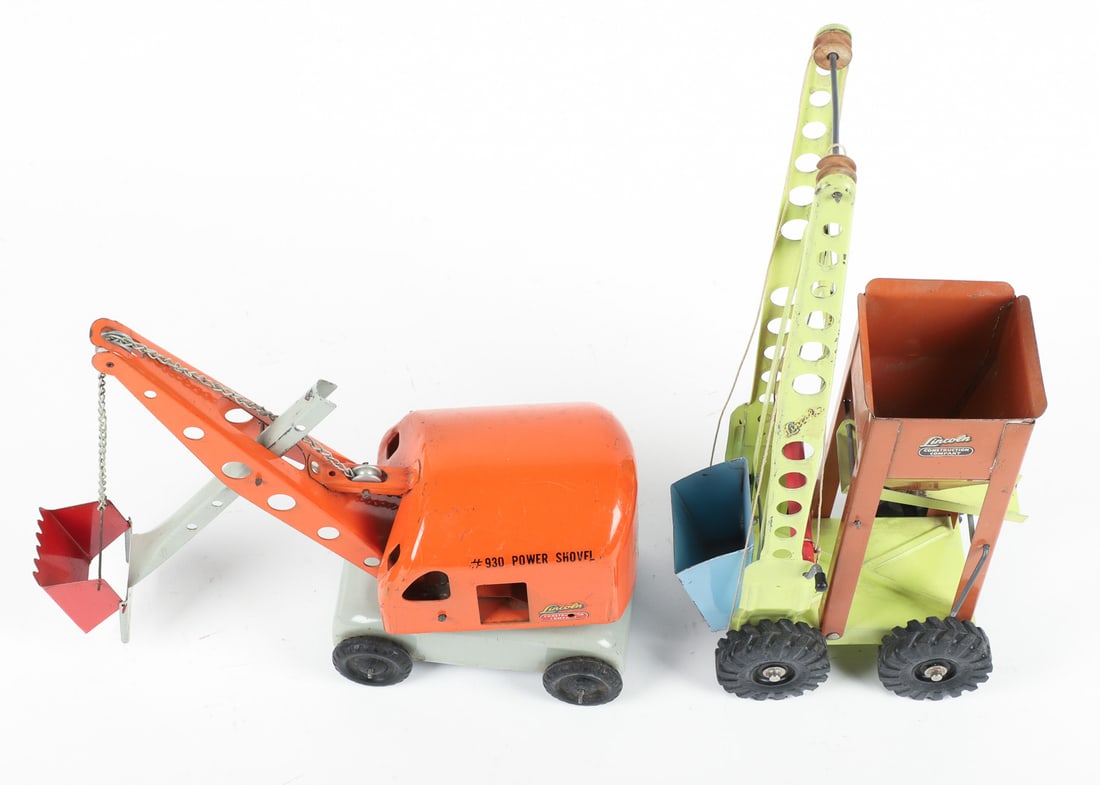 Pair of Lincoln Toys (No. 930 Power Shovel and Construction Crane & Hopper) - 6