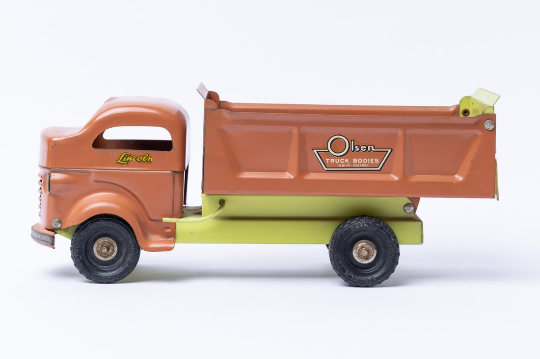 Lincoln Toys "Olson Truck Bodies" Dump Truck - 2