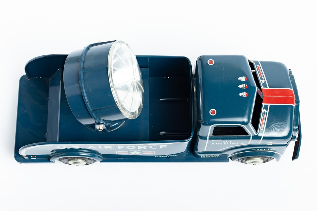 Marx Lumar U.S. Air Force Searchlight Truck - 4