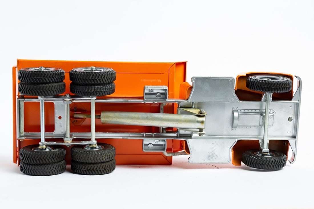 Smith-Miller Blue Diamond MACK Dump Truck - 8