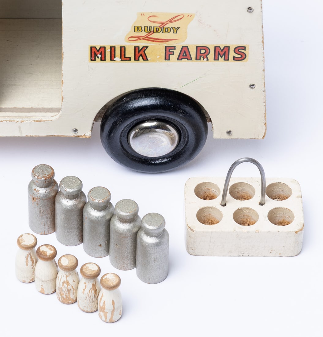 Buddy "L" Wooden "Milk Farms" Truck - 10
