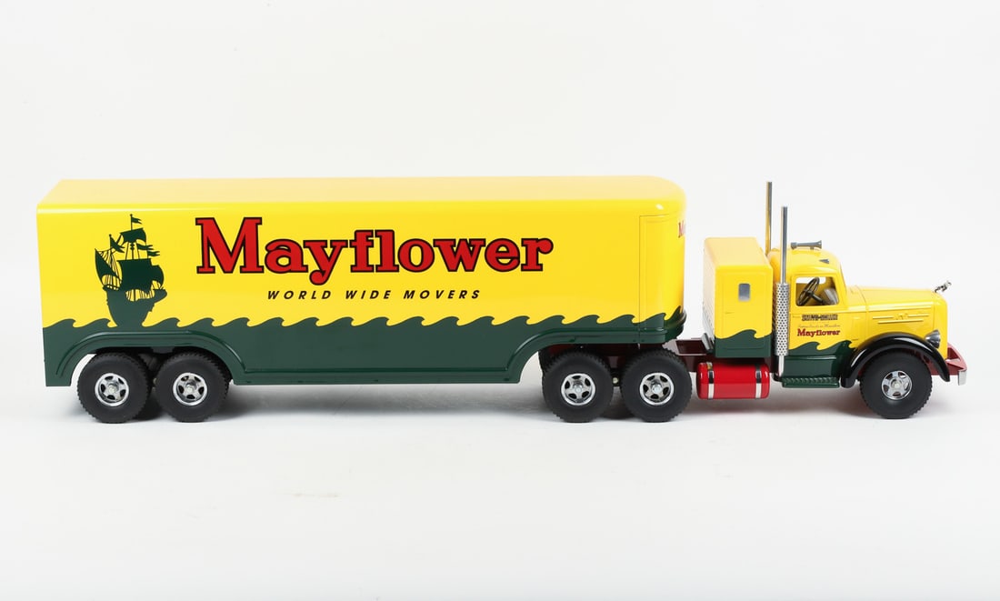 Fred Thompson Limited Edition Smith-Miller Mayflower Tractor Trailer (245/325) - 3