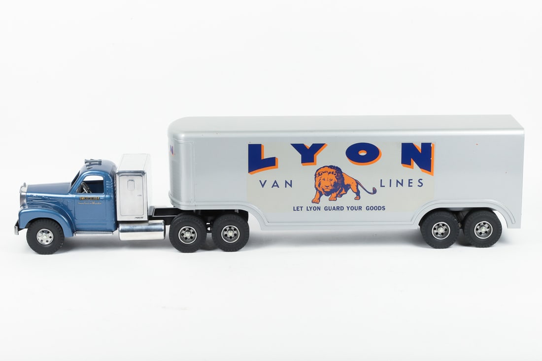 Fred Thompson Limited Edition Smith-Miller Lyon Van Lines Tractor Trailer (157/225) - 2