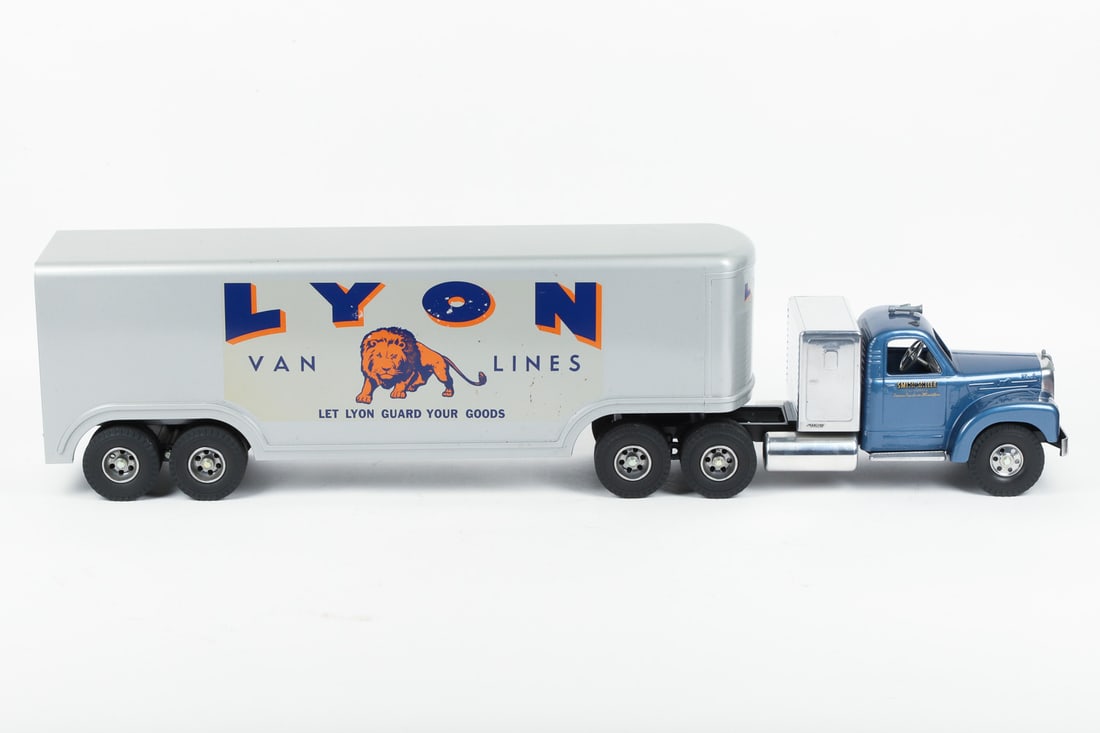 Fred Thompson Limited Edition Smith-Miller Lyon Van Lines Tractor Trailer (157/225) - 3