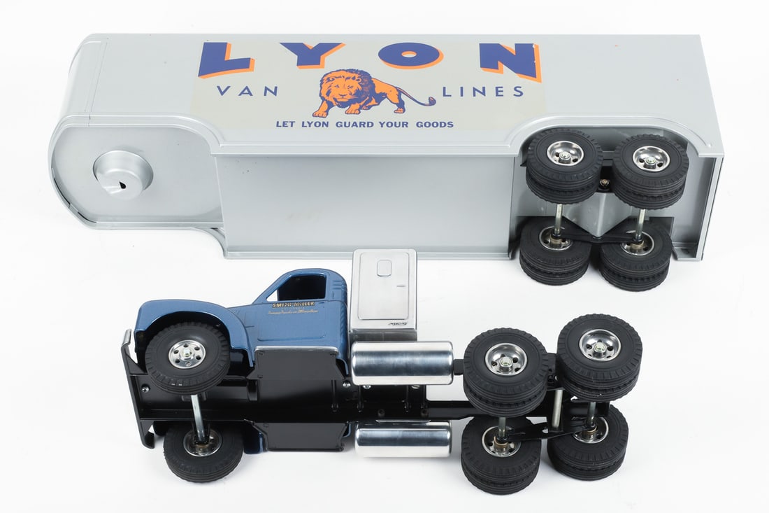Fred Thompson Limited Edition Smith-Miller Lyon Van Lines Tractor Trailer (157/225) - 7