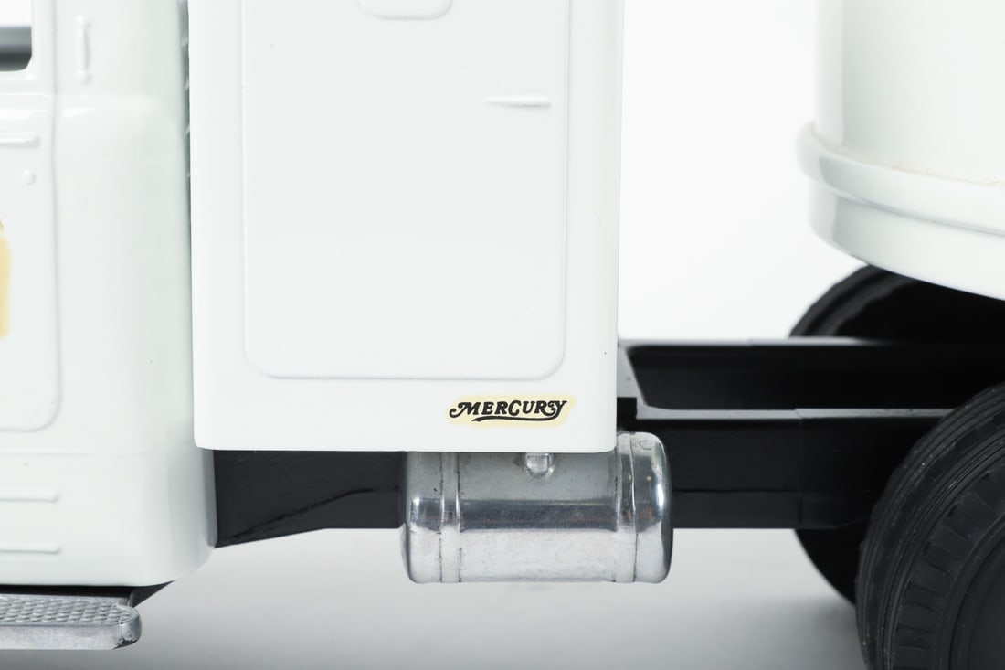 Fred Thompson Smith-Miller Limited Edition Mack B-Series Bekins Van Lines Tractor Trailer (134/175) - 10