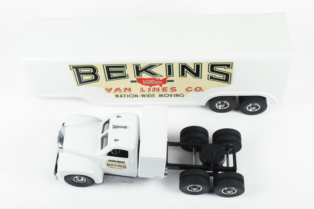 Fred Thompson Smith-Miller Limited Edition Mack B-Series Bekins Van Lines Tractor Trailer (134/175) - 6