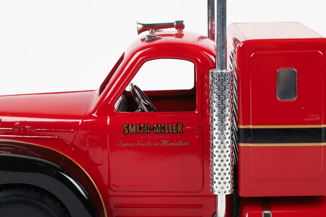 Fred Thompson Smith-Miller Limited Edition Mack B-Series Tractor Trailer (57/100) - 9