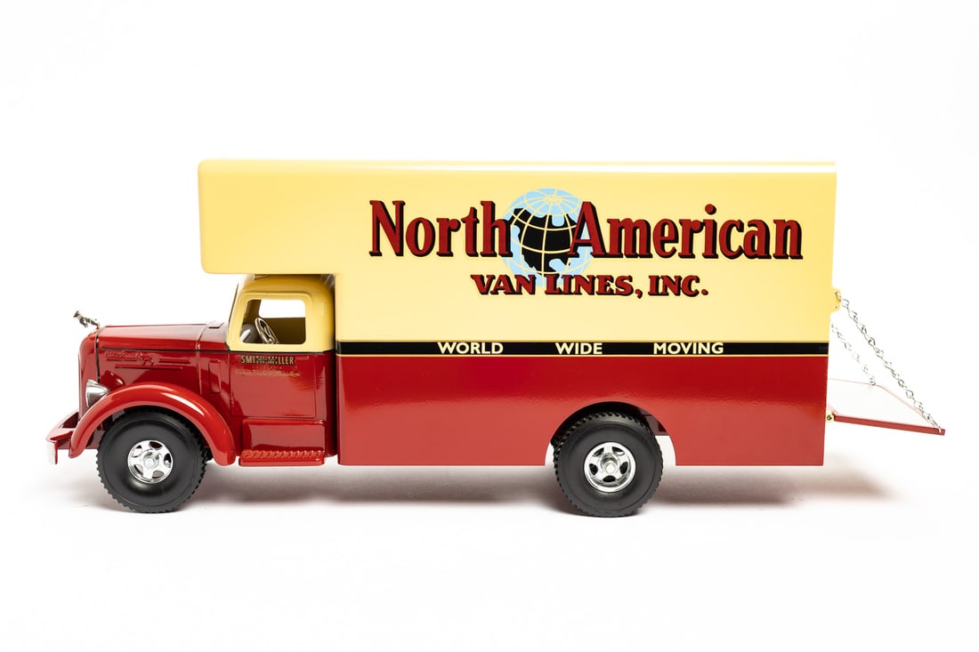 Fred Thompson Smith-Miller Limited Edition Mack L-Series North American Van Lines Truck (238/275) - 2