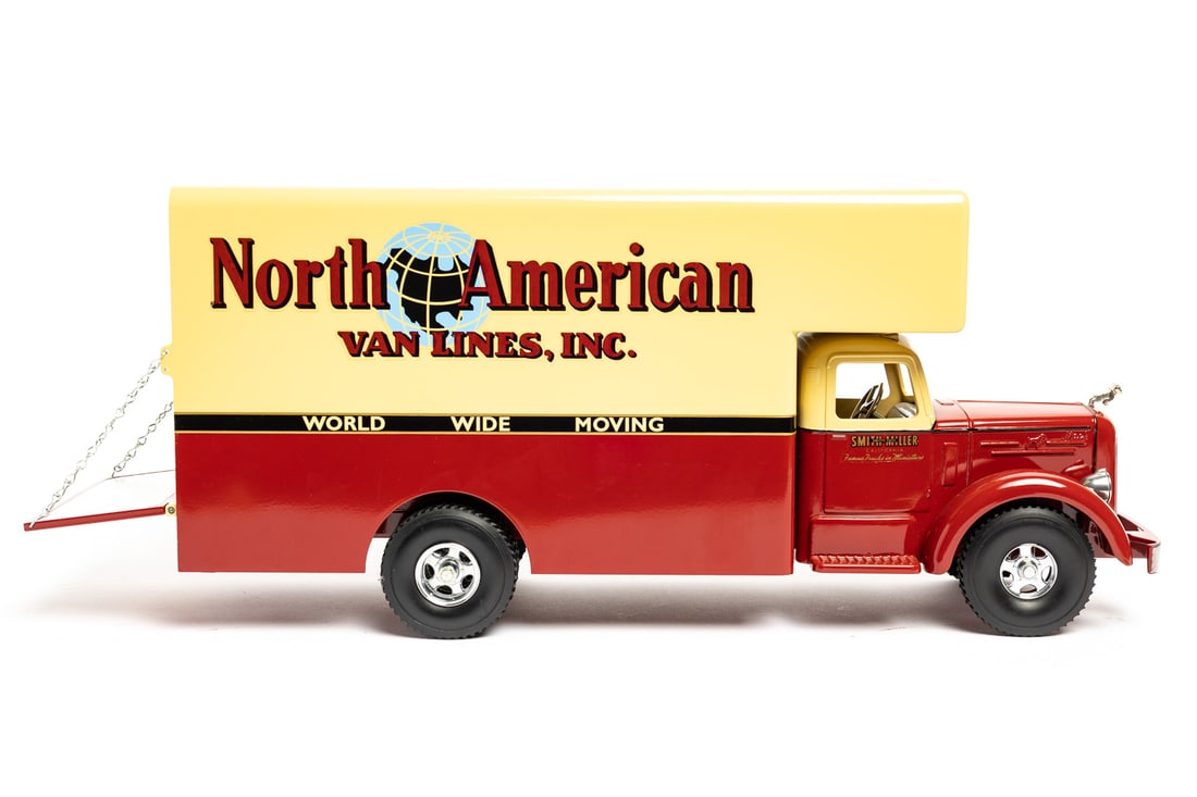 Fred Thompson Smith-Miller Limited Edition Mack L-Series North American Van Lines Truck (238/275) - 3