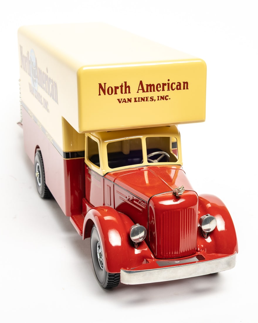 Fred Thompson Smith-Miller Limited Edition Mack L-Series North American Van Lines Truck (238/275) - 4
