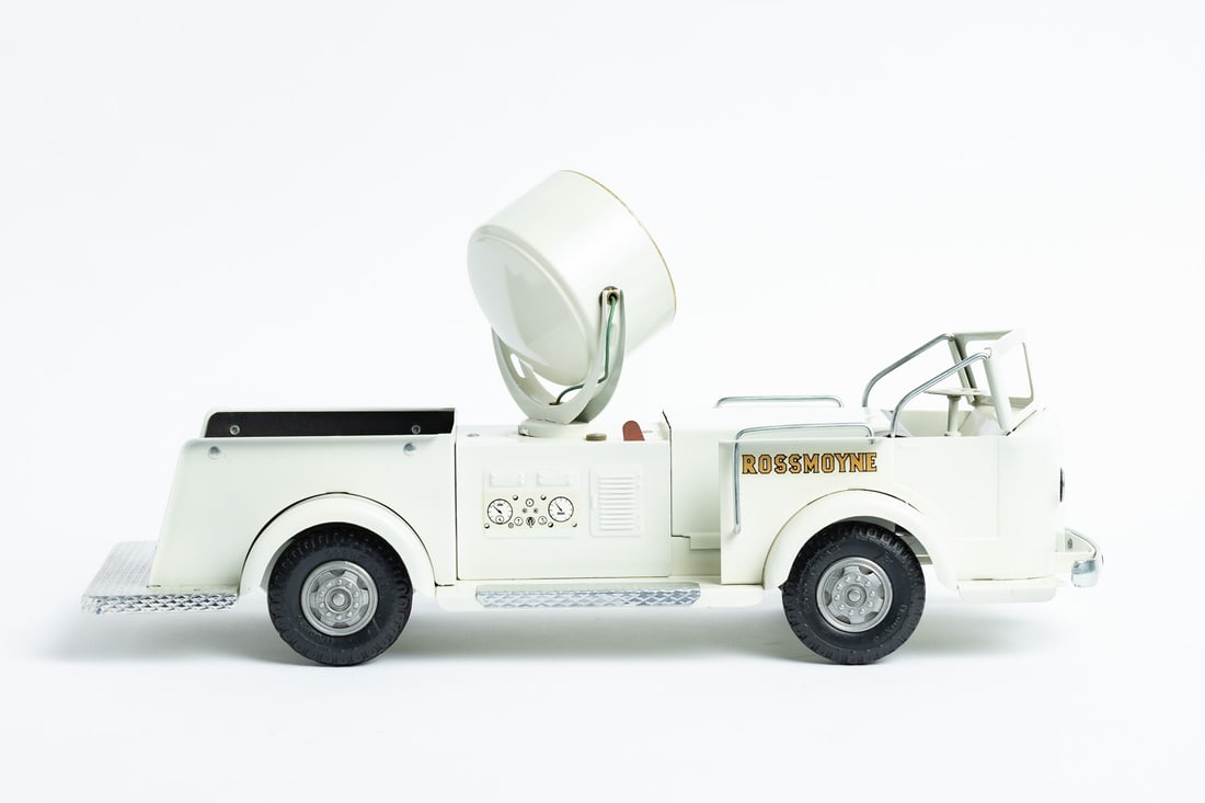 Doepke American-La France Searchlight Truck - 3