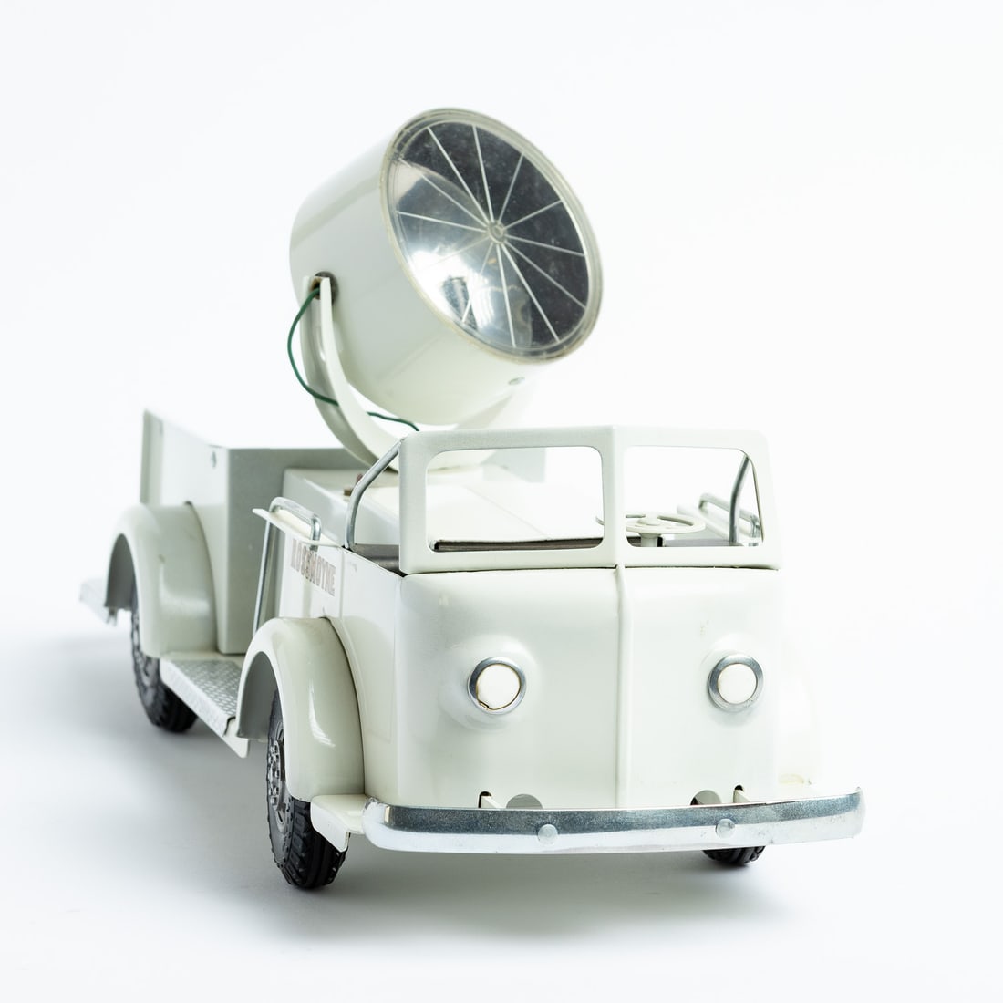 Doepke American-La France Searchlight Truck - 4