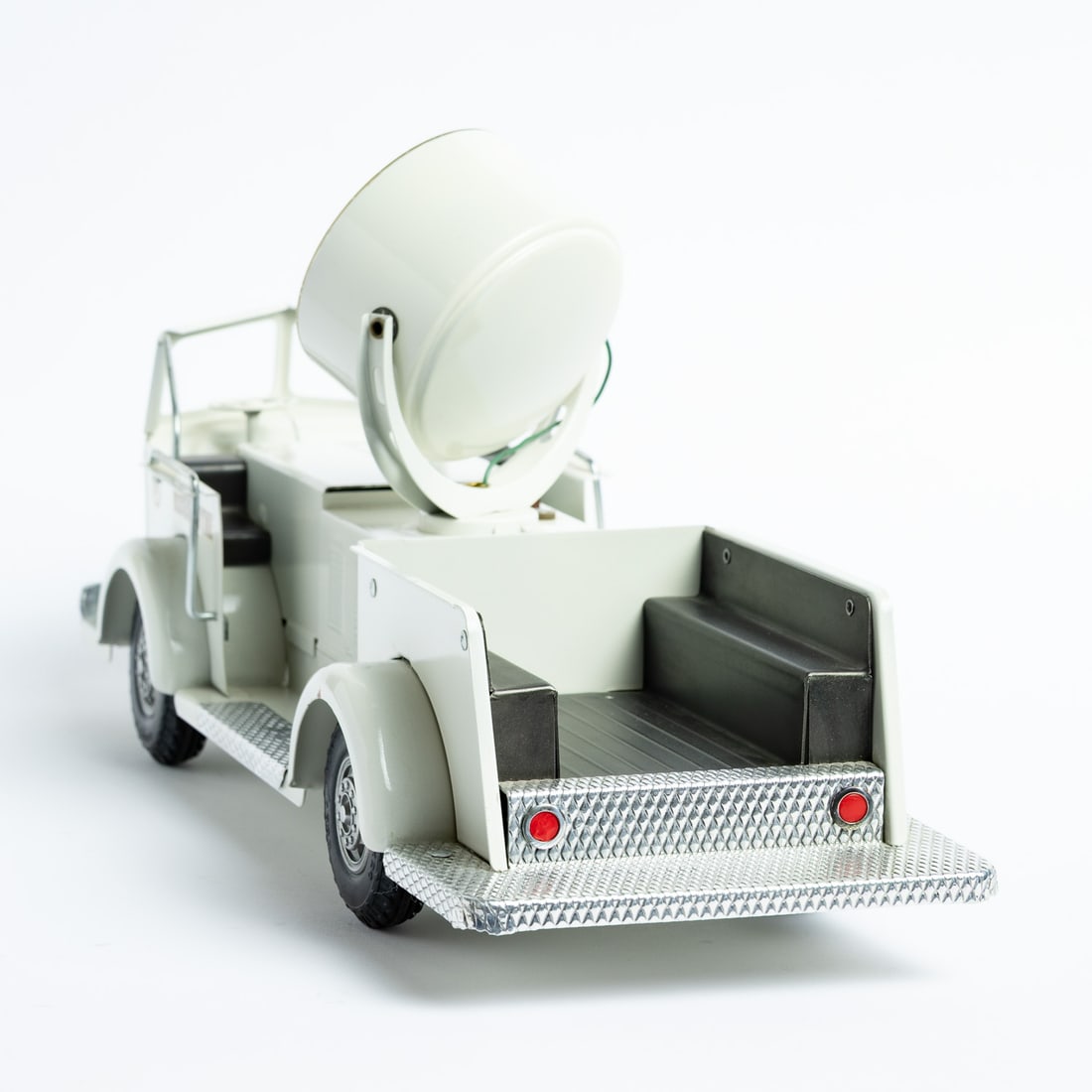 Doepke American-La France Searchlight Truck - 5