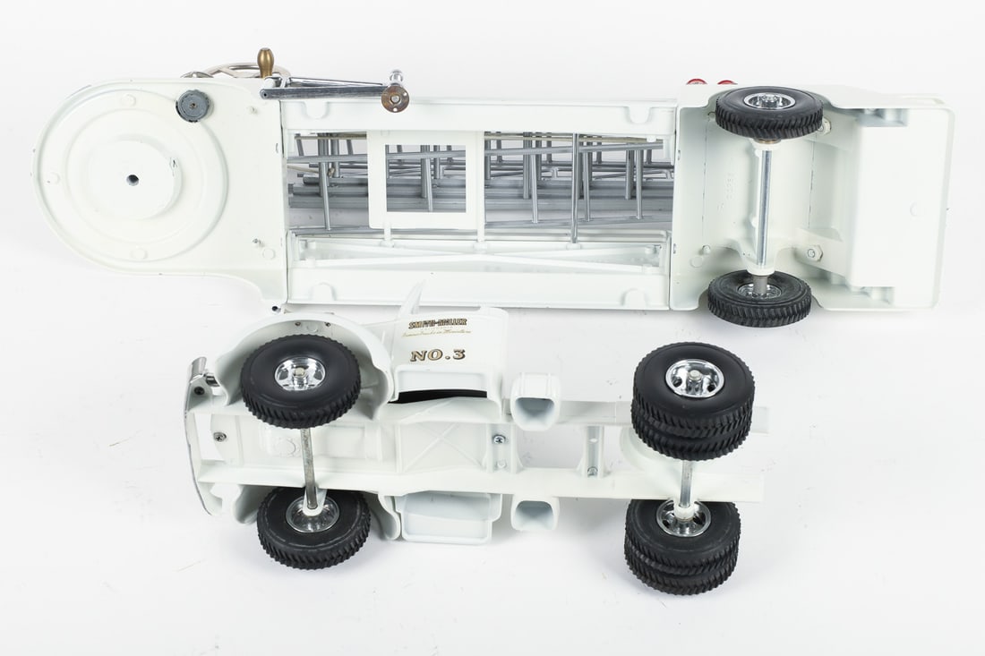 Smith-Miller S.M.F.D. No. 3 MACK Fire Truck - 7