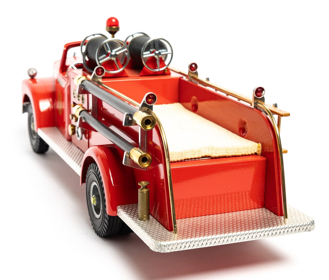Fred Thompson Smith-Miller Limited Edition Mack B-Series S.M.F.D. No. 5 Fire Truck (17/175) - 5