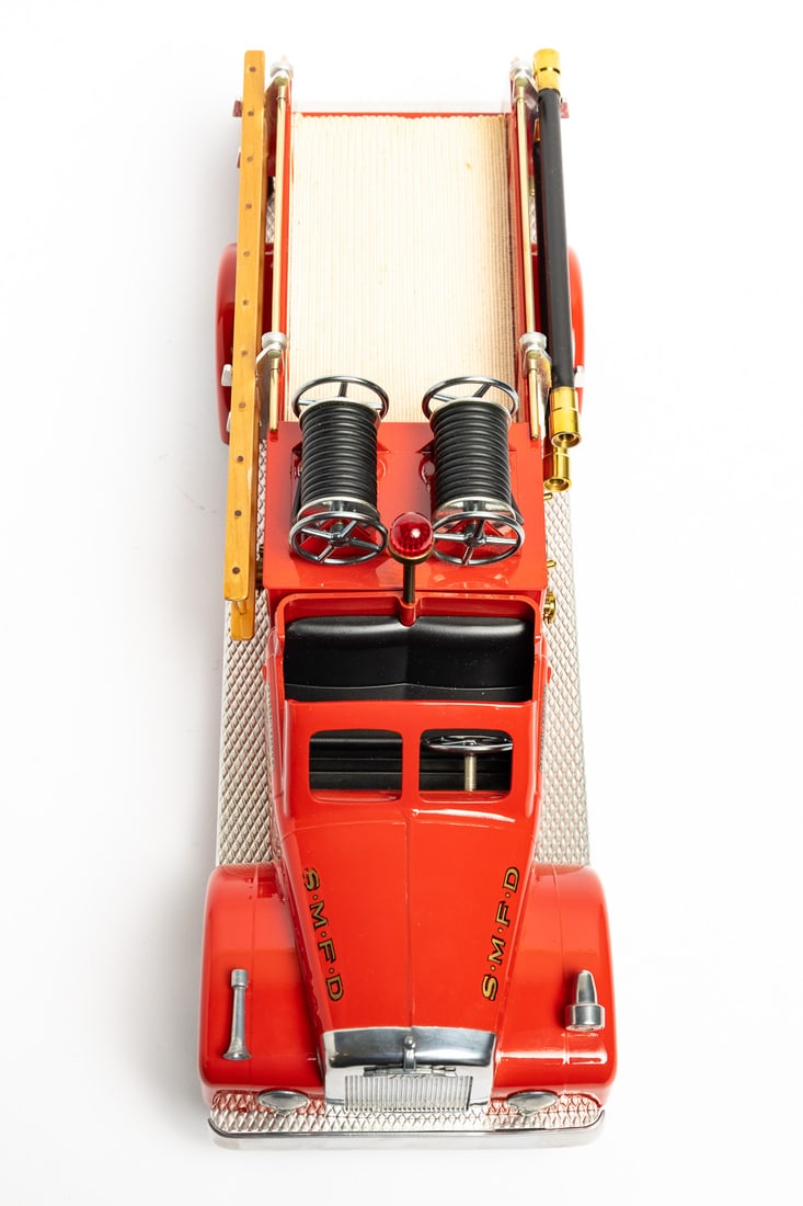 Fred Thompson Smith-Miller Limited Edition Mack B-Series S.M.F.D. No. 5 Fire Truck (17/175) - 6