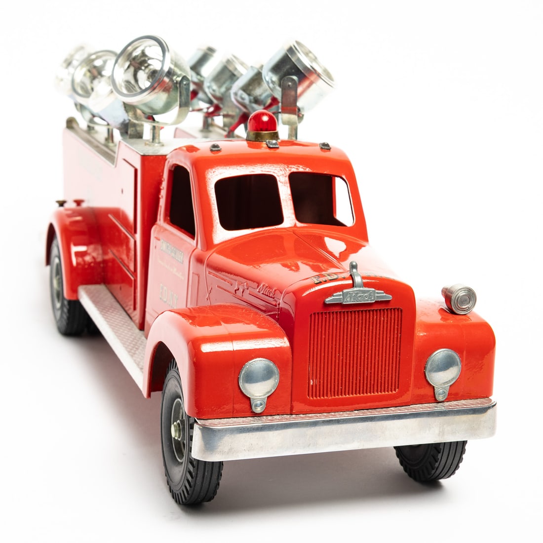 Fred Thompson Smith-Miller Limited Edition Mack B-Series F.D.N.Y. No. 1 Fire Truck (77/150) - 4