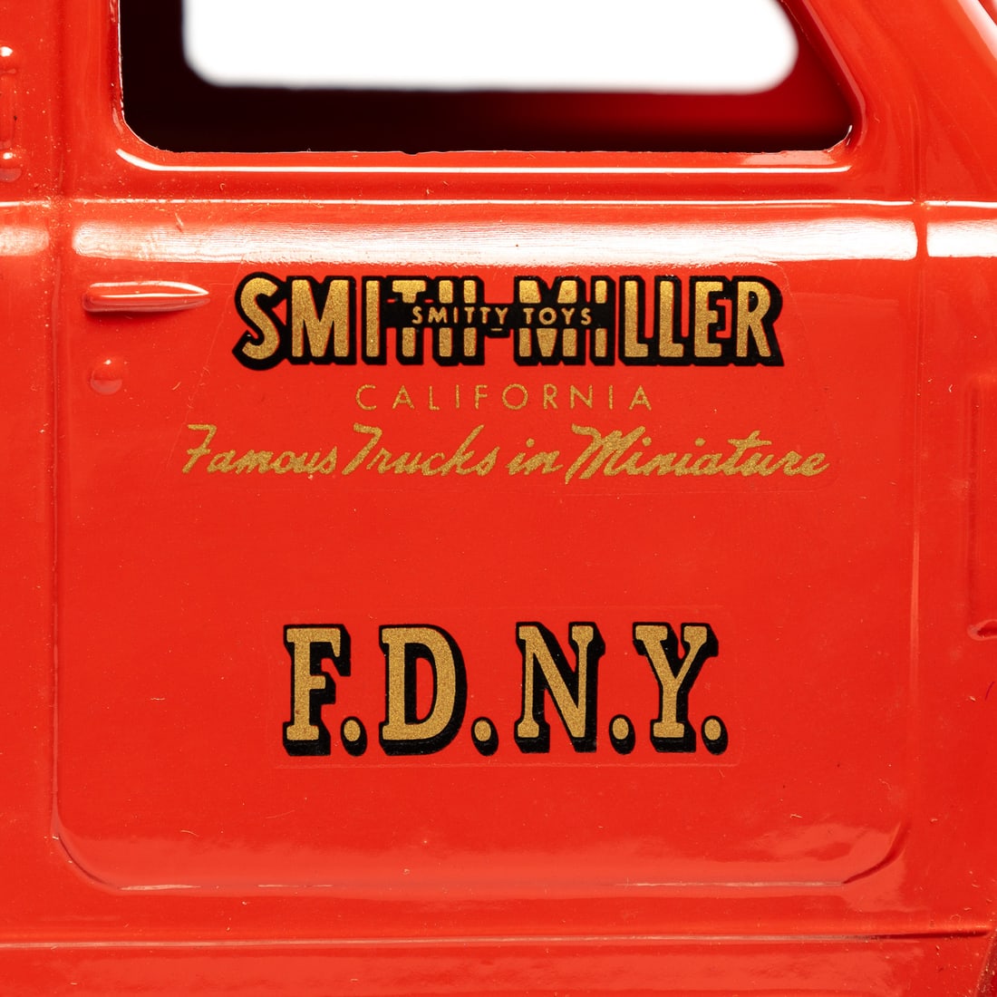 Fred Thompson Smith-Miller Limited Edition Mack B-Series F.D.N.Y. No. 1 Fire Truck (77/150) - 9