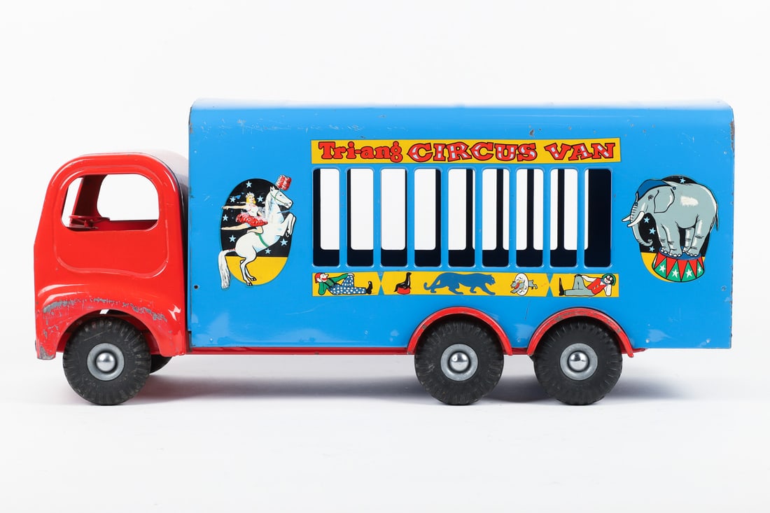 Tri-ang Circus Van - 2