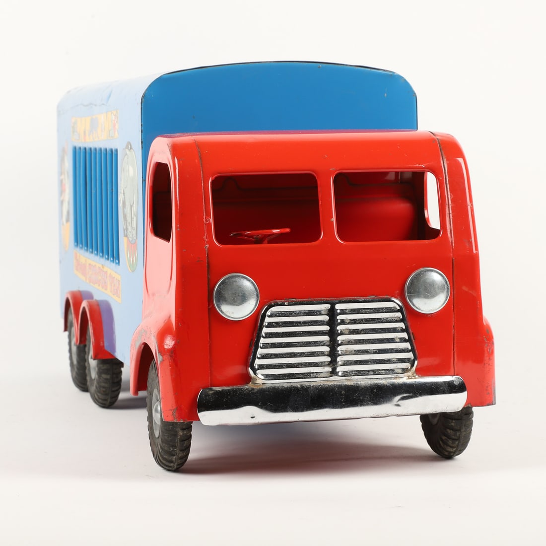 Tri-ang Circus Van - 4