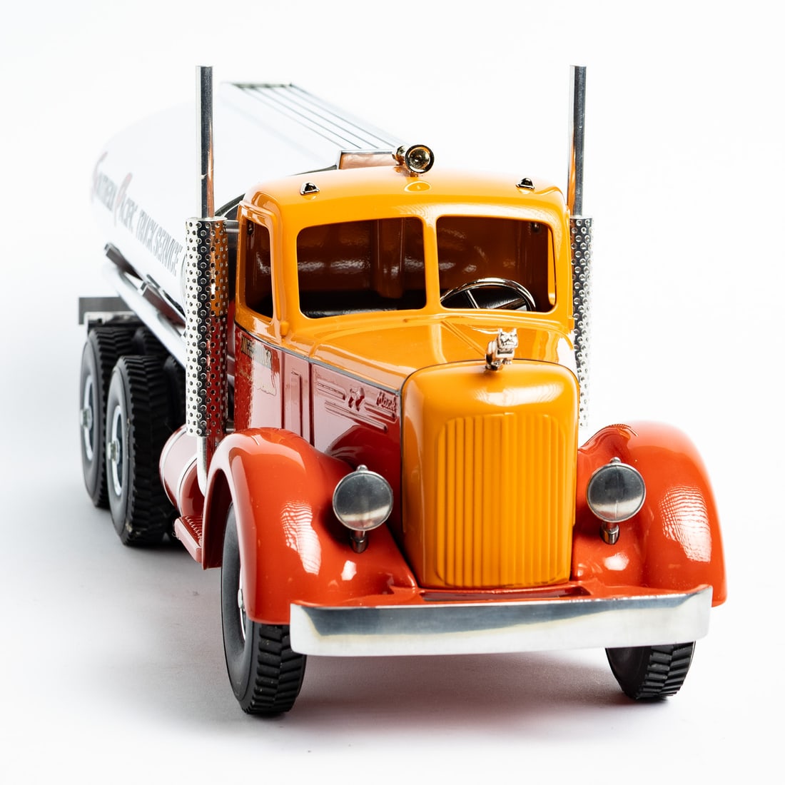 Fred Thompson Limited Edition Smith-Miller Southern Pacific Tanker Truck (28/100) - 4