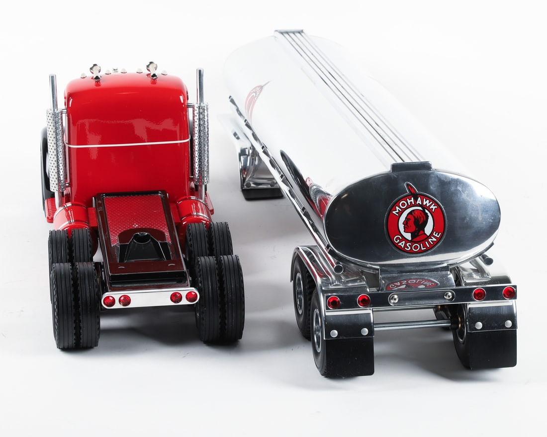 Fred Thompson Smith-Miller Limited Edition Mack L-Series Mohawk Gasoline Tanker (149/150) - 5