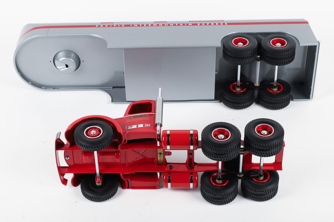 Fred Thompson Smith-Miller Limited Edition Mack L-Series "P.I.E." Tanker (42/100) - 7