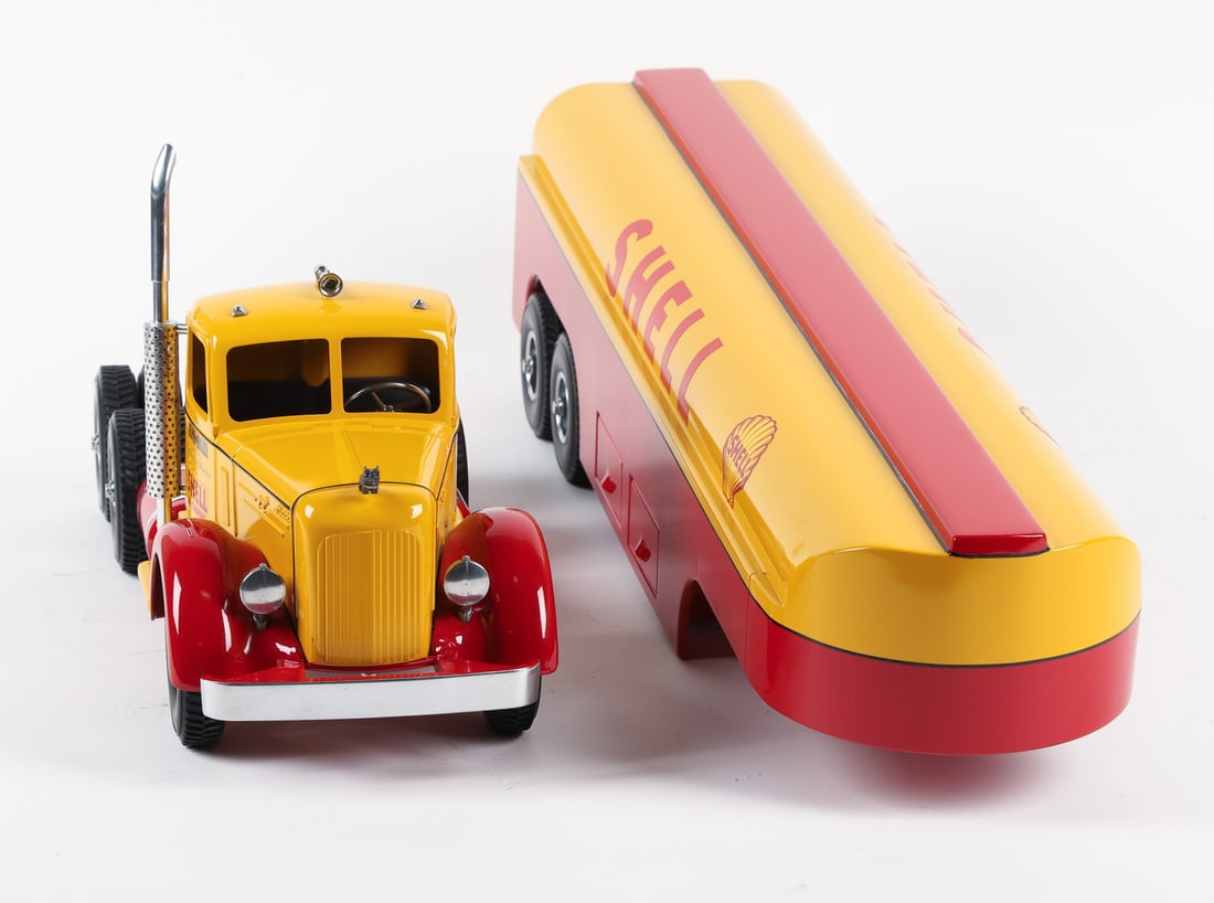Fred Thompson Smith-Miller Limited Edition Mack L-Series Shell Tanker (30/300) - 4