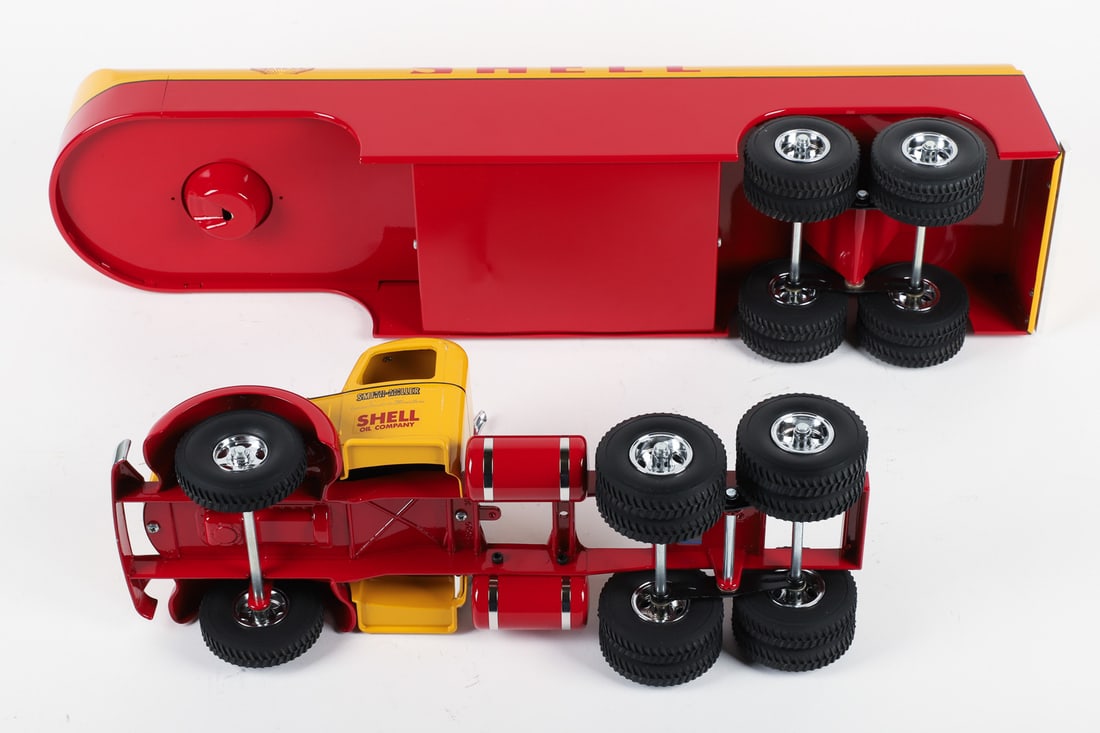 Fred Thompson Smith-Miller Limited Edition Mack L-Series Shell Tanker (30/300) - 7