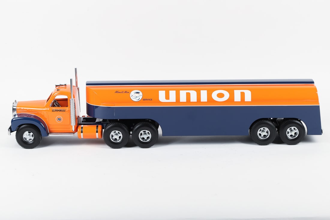 Fred Thompson Smith-Miller Limited Edition Mack B-Series Union 76 Tanker (62/250) - 2