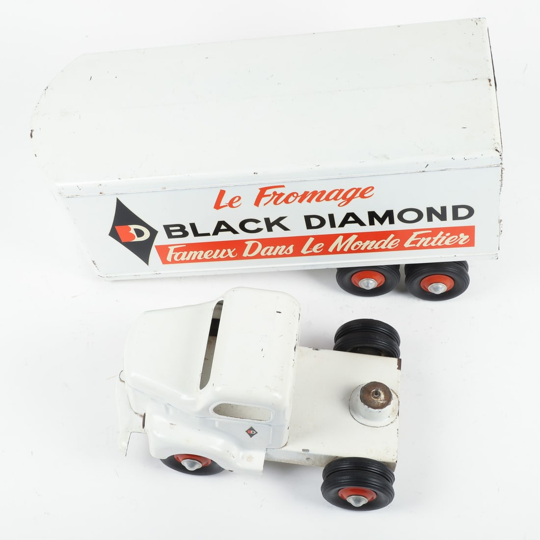 Otaco Minnitoys Bilingual "Black Diamond Cheese" Tractor Trailer - 8
