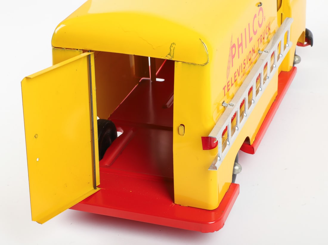 Roberts "Philco Ride-on" Television Truck - 6