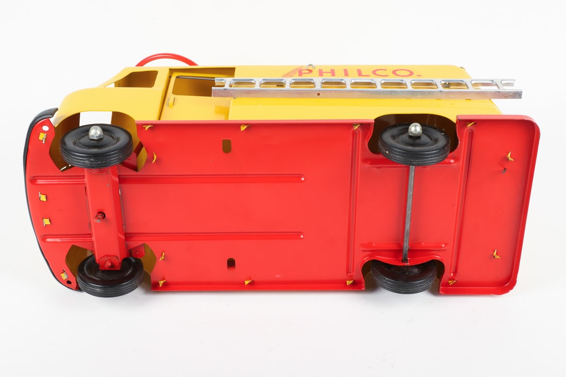 Roberts "Philco Ride-on" Television Truck - 8