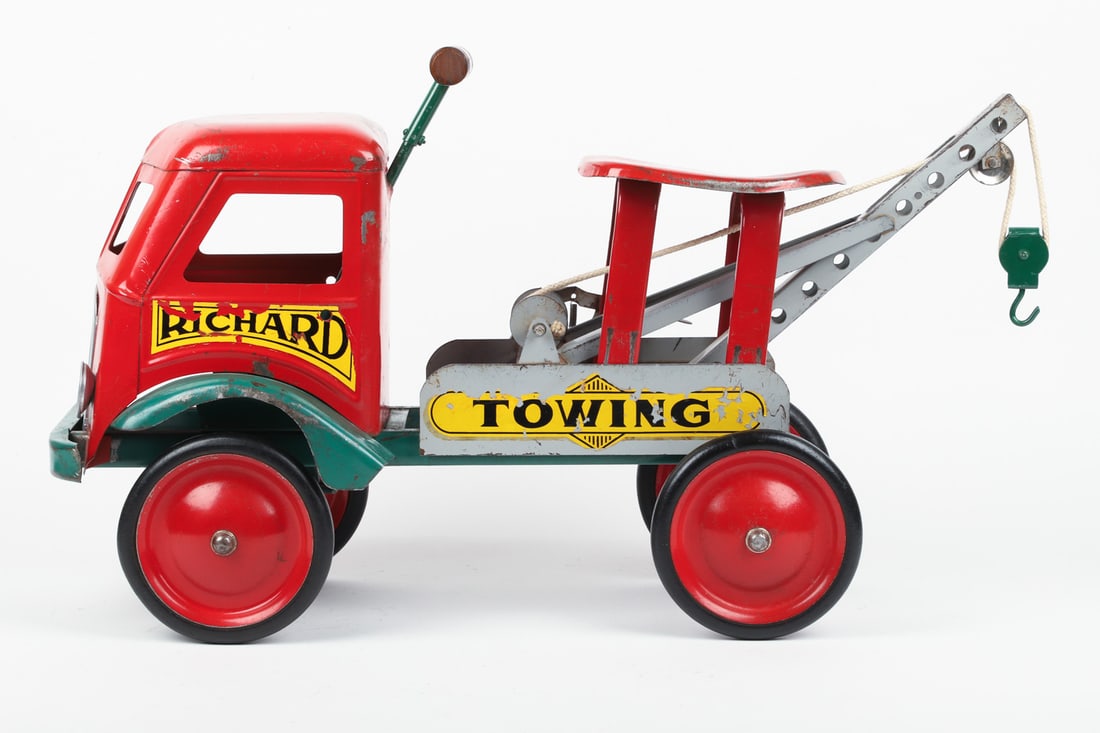 Richard Toys "Ride-on" Tow Truck - 2