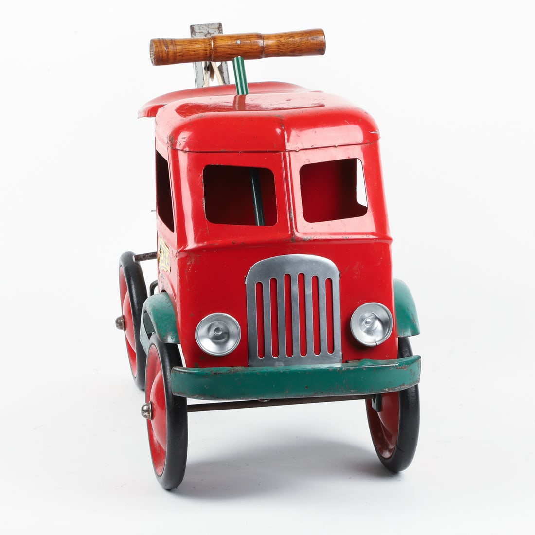 Richard Toys "Ride-on" Tow Truck - 4