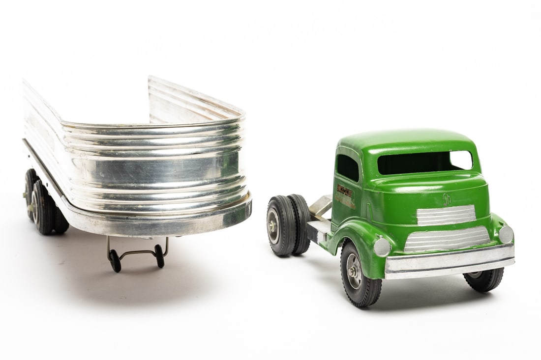 Smith-Miller Silver Streak Tractor Trailer - 4