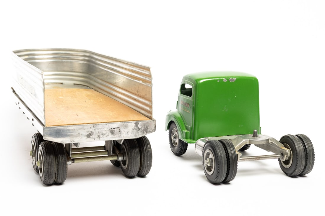 Smith-Miller Silver Streak Tractor Trailer - 5