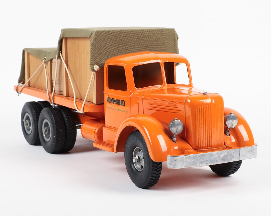 Smith-Miller Flatbed Truck - 4