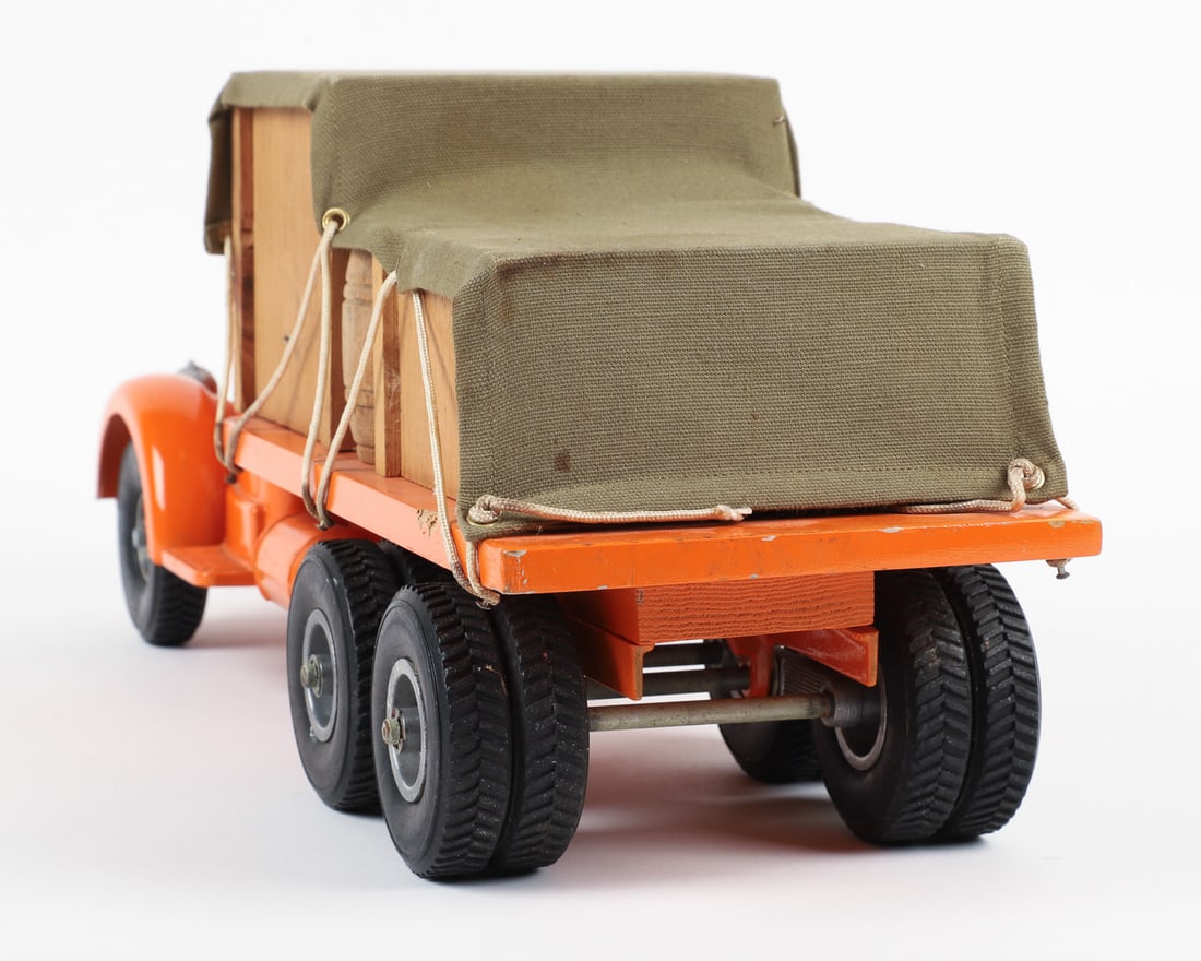 Smith-Miller Flatbed Truck - 6