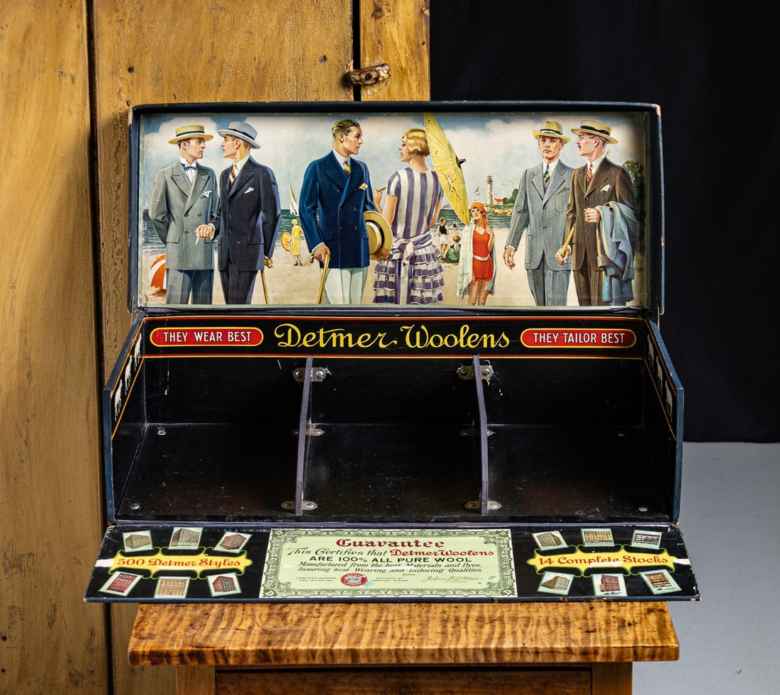 Detmer Woollens Department Store Display Box - 11