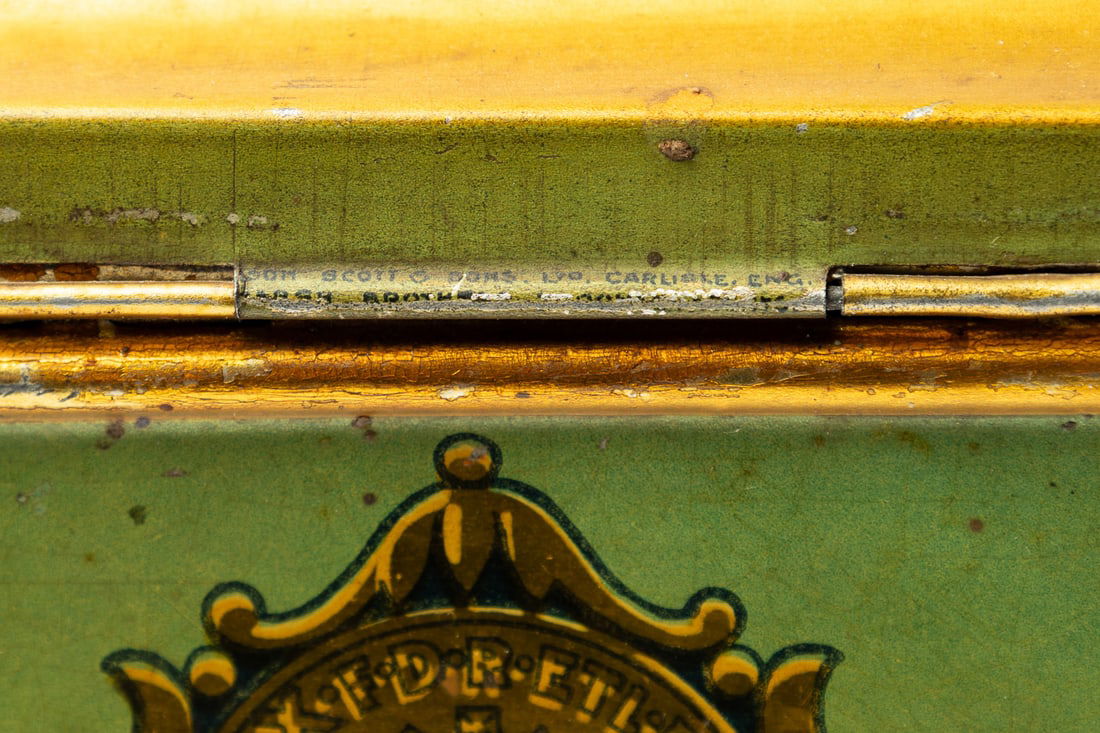 Old Holland Blend and Gold Standard Winnipeg Tea Tins - 8