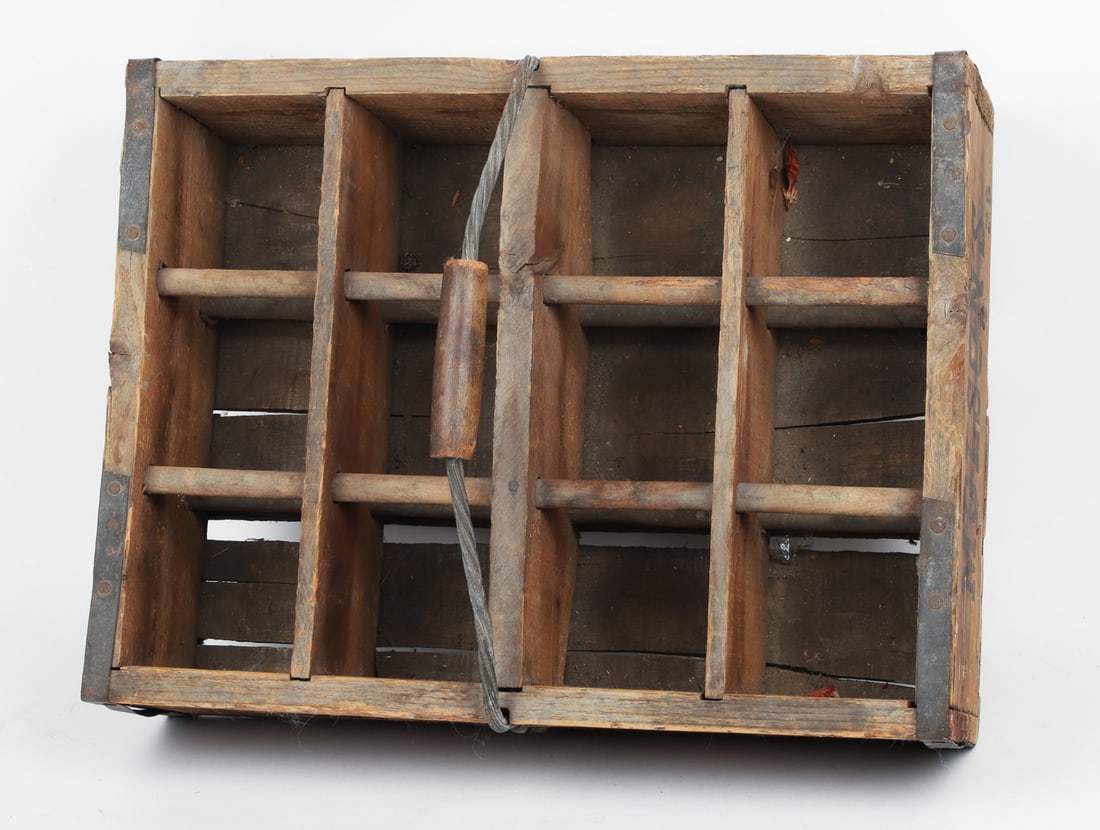 Molson's Brewery Twelve Quart Bottle Carrier and Bottles - 8