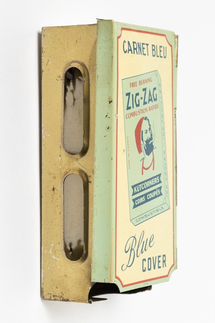 Zig-Zag Blue Cover Cigarette Paper Dispenser - 2