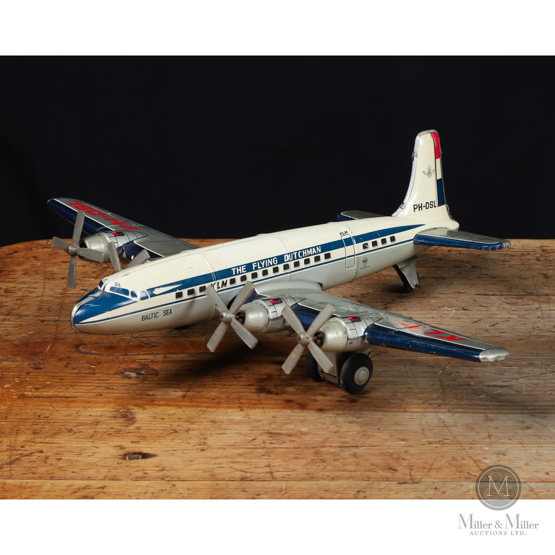 Japan Tin Toy KLM DC-7 (1 of 12)